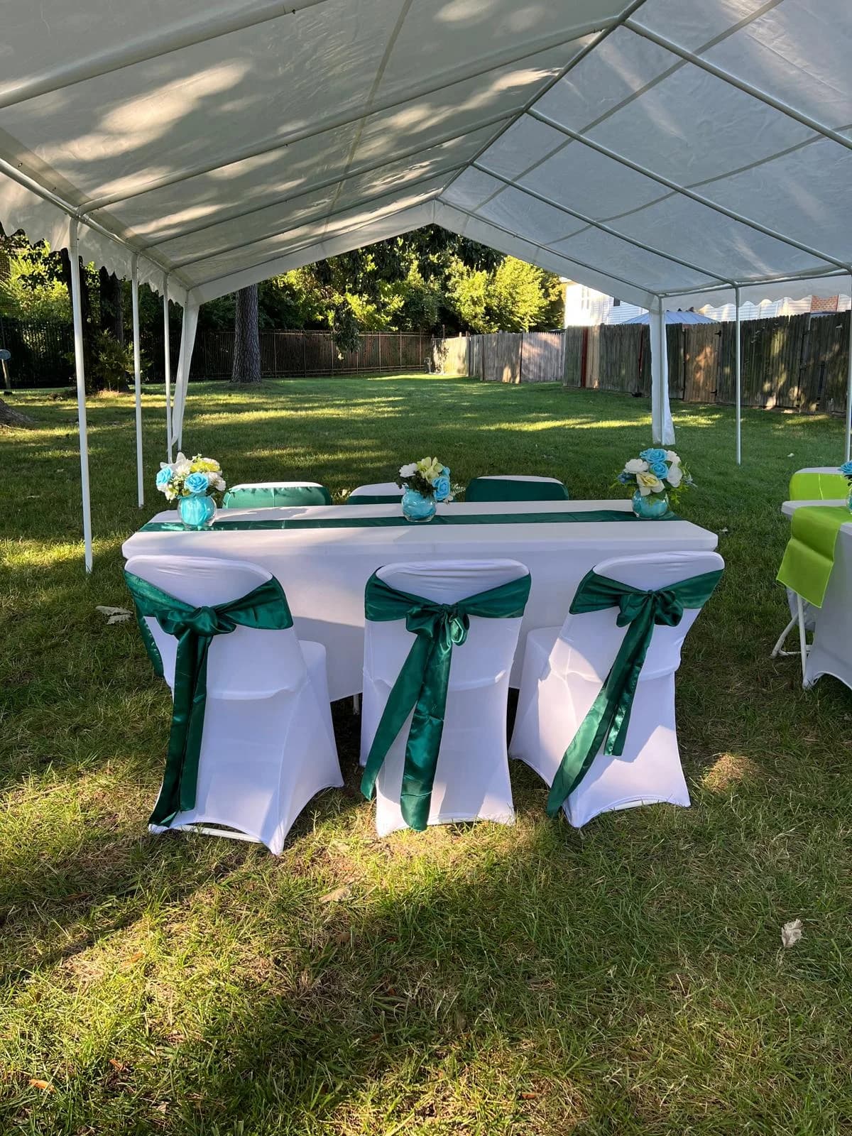 Sillas con Lazos Verde Esmeralda